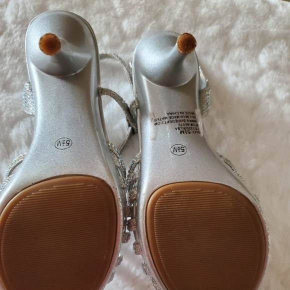 High heels - Picture 2 of 3